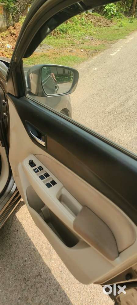 Maruti Suzuki Dzire 1.2 Vxi, 2023, Petrol