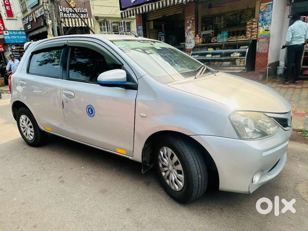 Toyota Etios Liva 2016