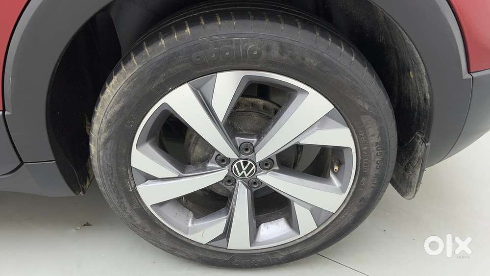 Volkswagen Taigun Topline 1.0 Tsi At (electric Seats), 2021, Petrol