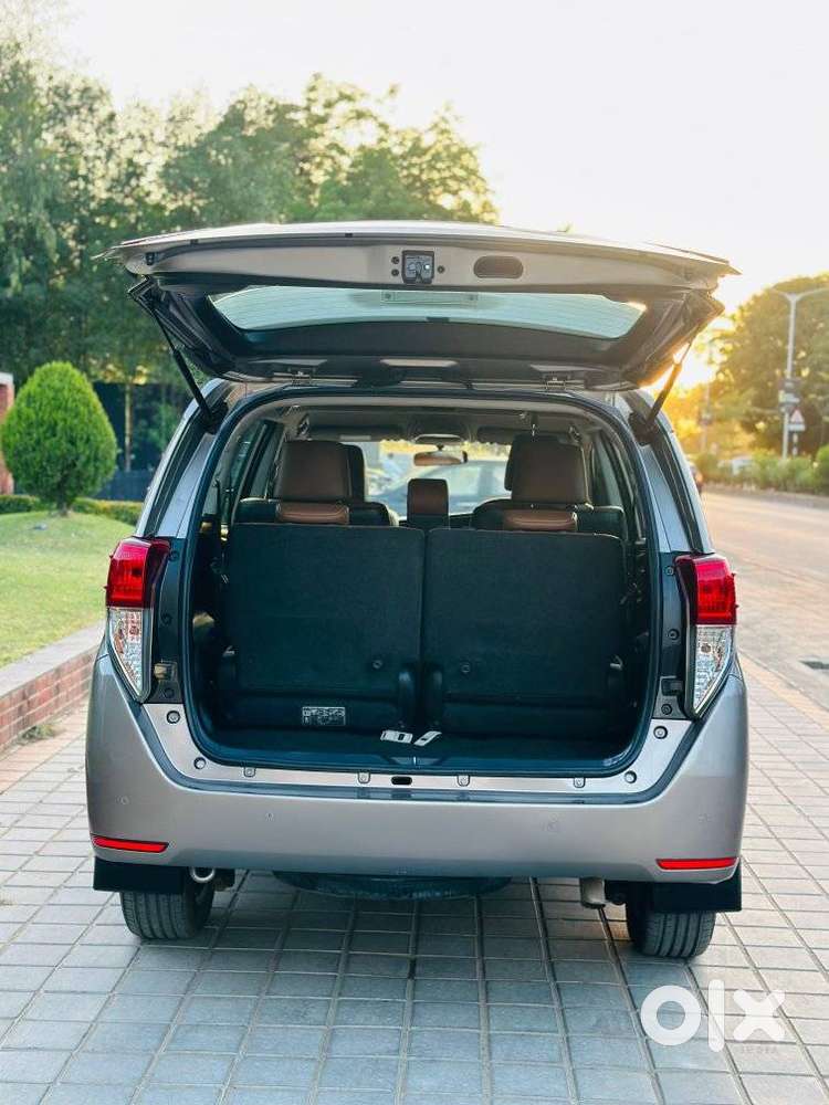 Toyota Innova Crysta 2.8z Automatic, 2021, Diesel