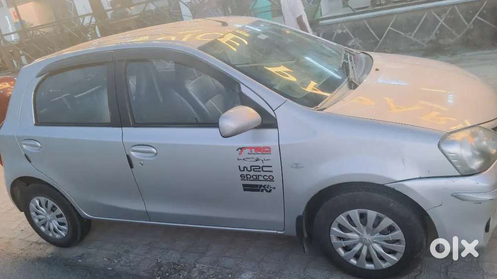 Toyota Etios Liva 2013 Diesel 122000 Km Driven
