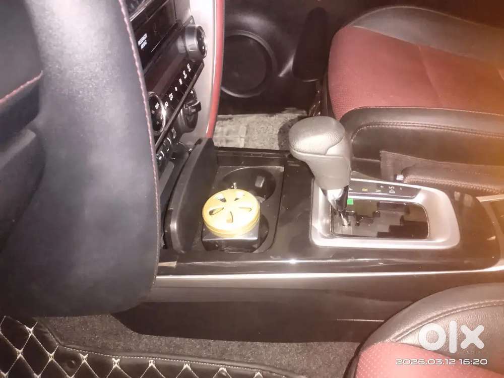 Toyota Fortuner Legender 2025