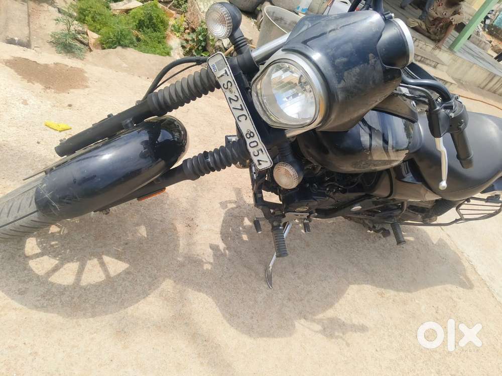 2020 Bajaj Avenger Street
