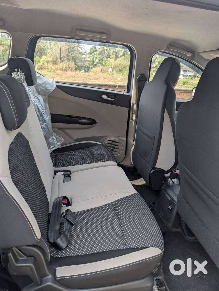 Renault Triber Rxz, 2020, Petrol