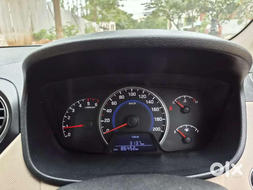  Hyundai Grand I10 Asta Diesel &ndash; 2017 Model For Sale