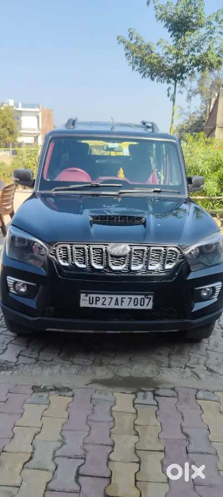 Mahindra Scorpio Classic 2017 Diesel 175000 Km Driven