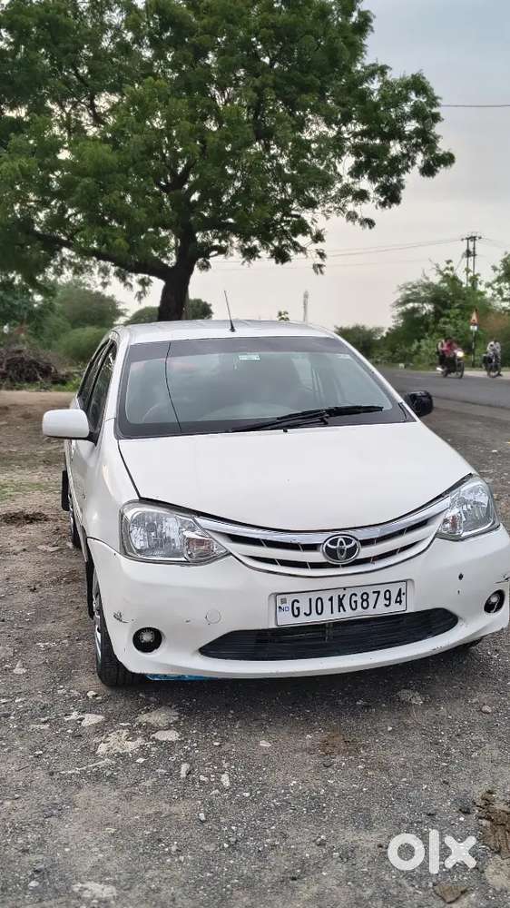 Toyota Etios Cross 2011