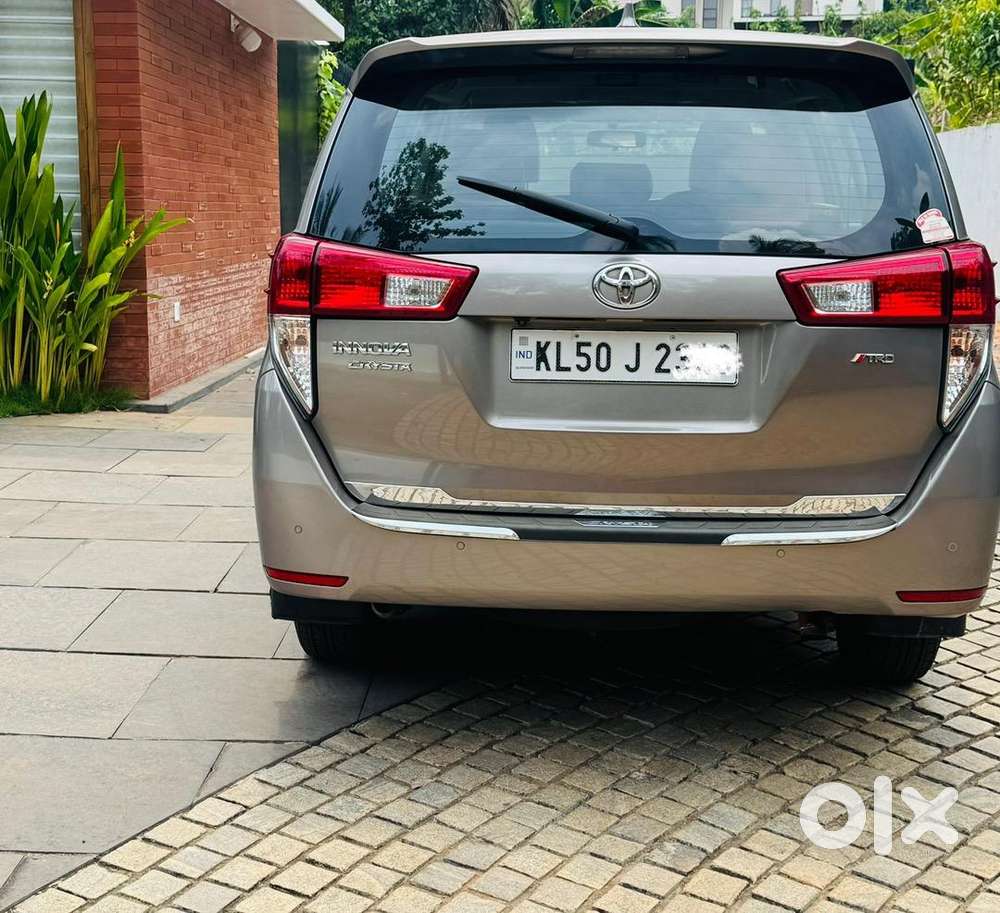 Toyota Innova Crysta 2020 Diesel Well Maintained