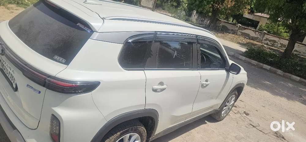 Maruti Suzuki Grand Vitara 2025 Petrol 15000 Km Driven