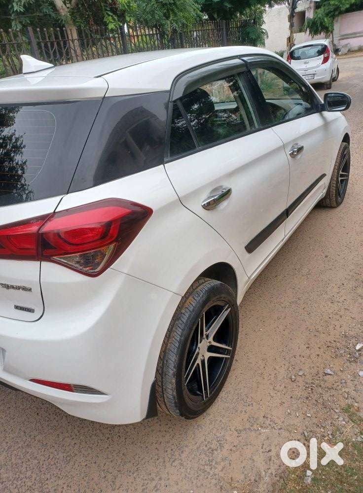 Hyundai Elite I20 Sportz (o) 1.4, 2017, Diesel