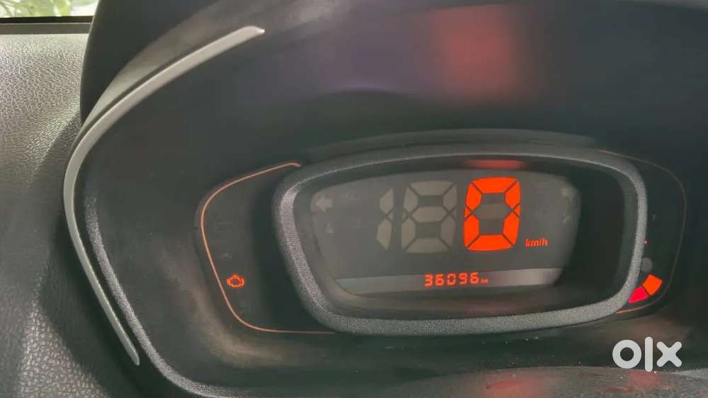 Renault Kwid 2016 Petrol Well Maintained