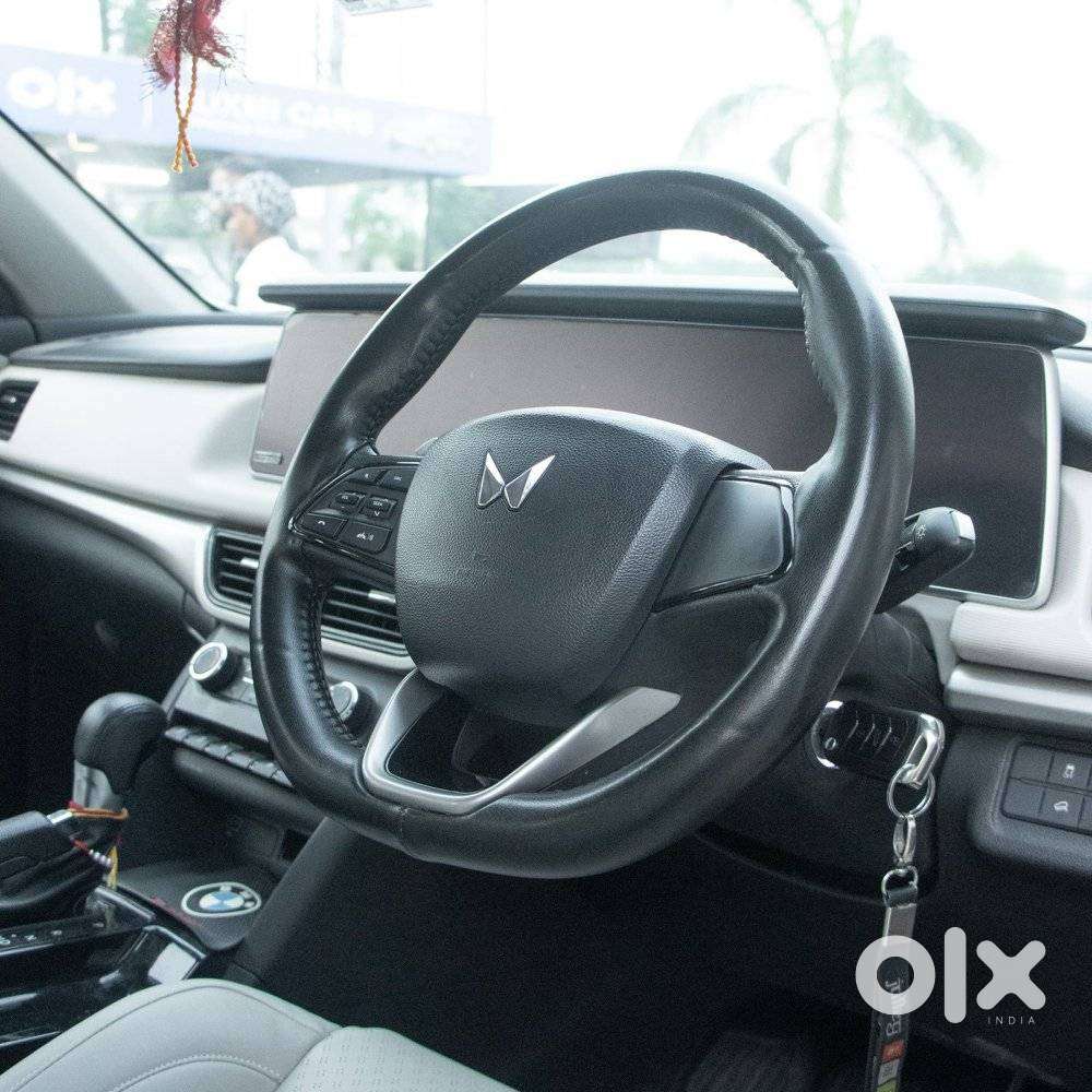 Mahindra Xuv700 2.2 Ax 5 Diesel At 7 Str, 2022, Diesel