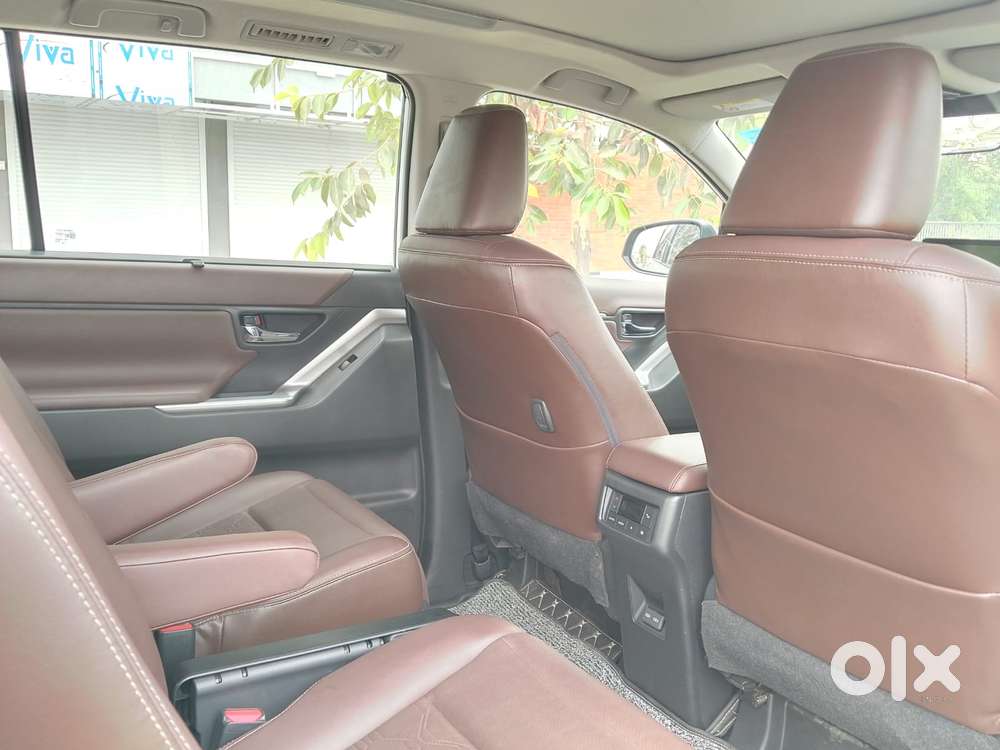 Toyota Innova Hycross 2.0 Zx Hybrid 7 Str, 2024, Diesel