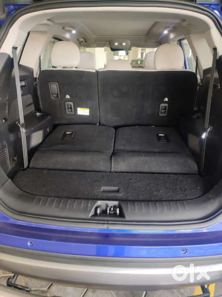 Mahindra Xuv700 2022 Petrol 47500 Km Driven