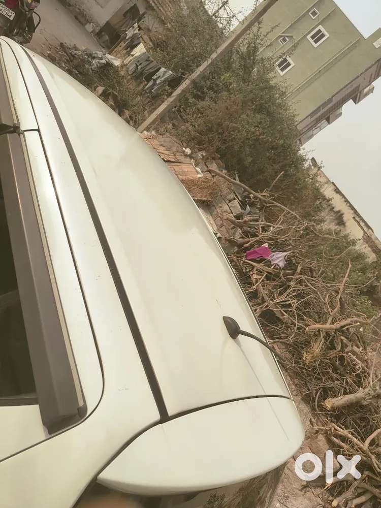 Maruti Suzuki Swift 2013 Petrol 97000 Km Driven