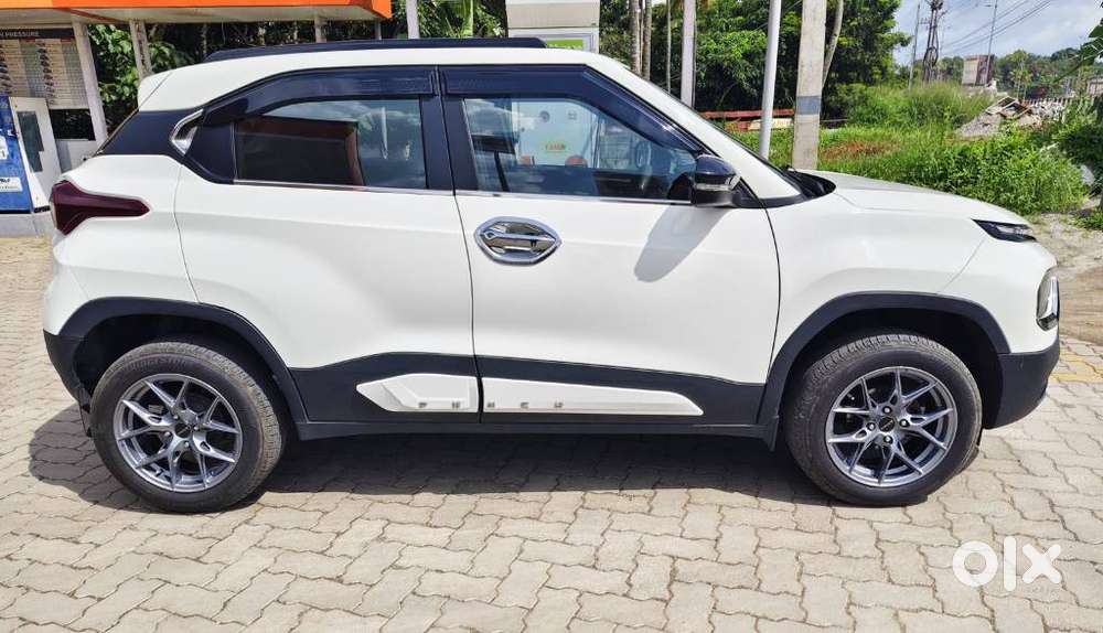 Tata Punch Camo Adventure Mt, 2022, Petrol
