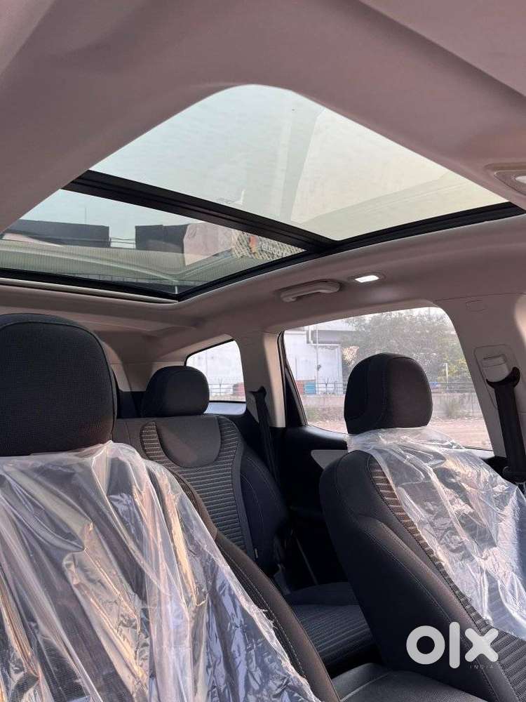 Mahindra Xuv700 2.2 Ax 5 Diesel Mt Str, 2022, Diesel