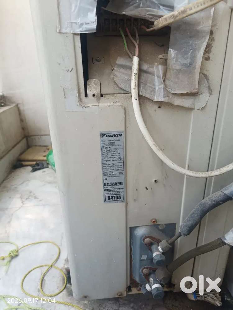 Dakin ac 1.5 ton