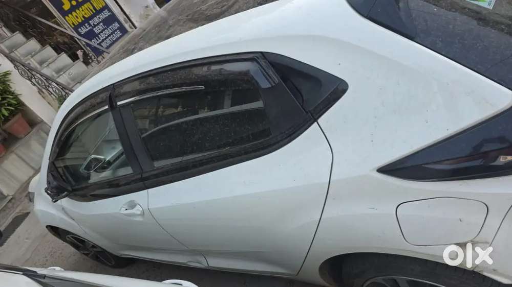 Tata Altroz 2024 Petrol 20000 Km Driven