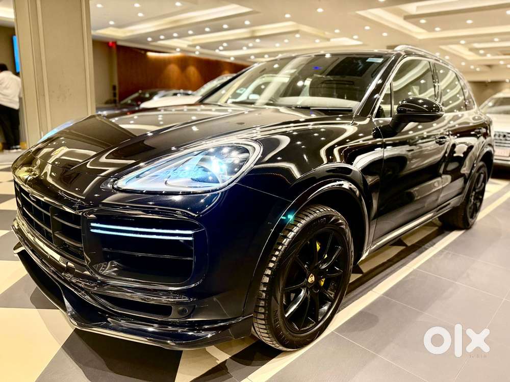 Porsche Cayenne Base, 2023, Petrol