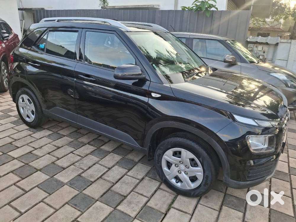 Hyundai Venue S 1.2 Petrol, 2022, Petrol