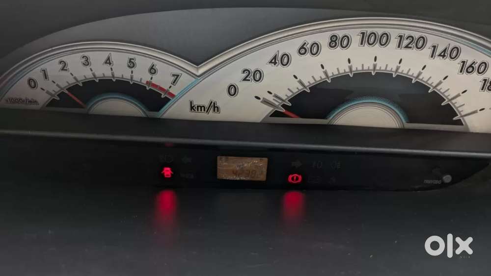 Toyota Etios 1.5 V, 2012, Petrol