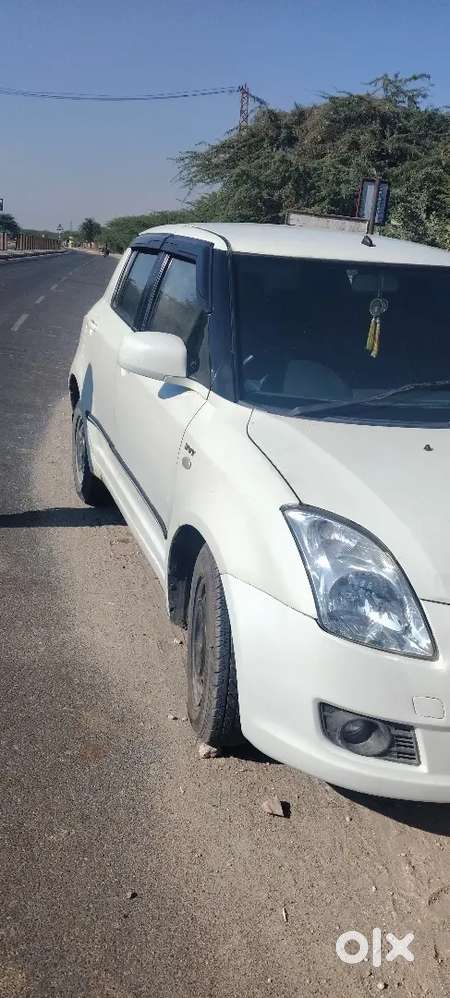 Maruti Suzuki Swift 2008 Cng & Hybrids 95000 Km Driven