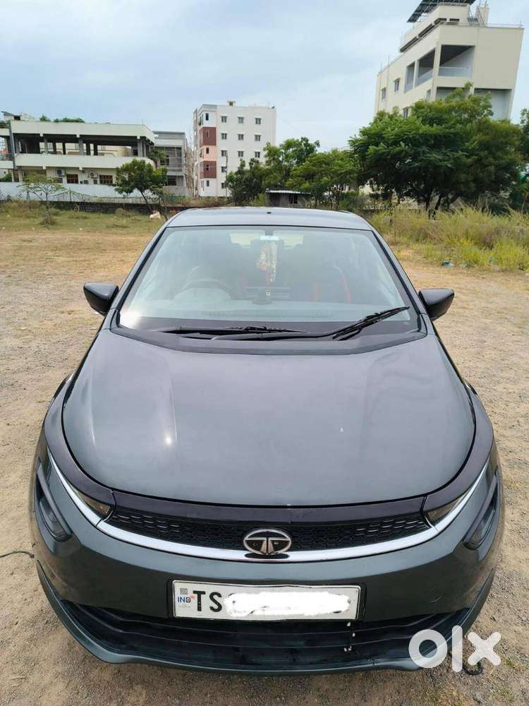 Tata Altroz Xe Petrol 2020 Year