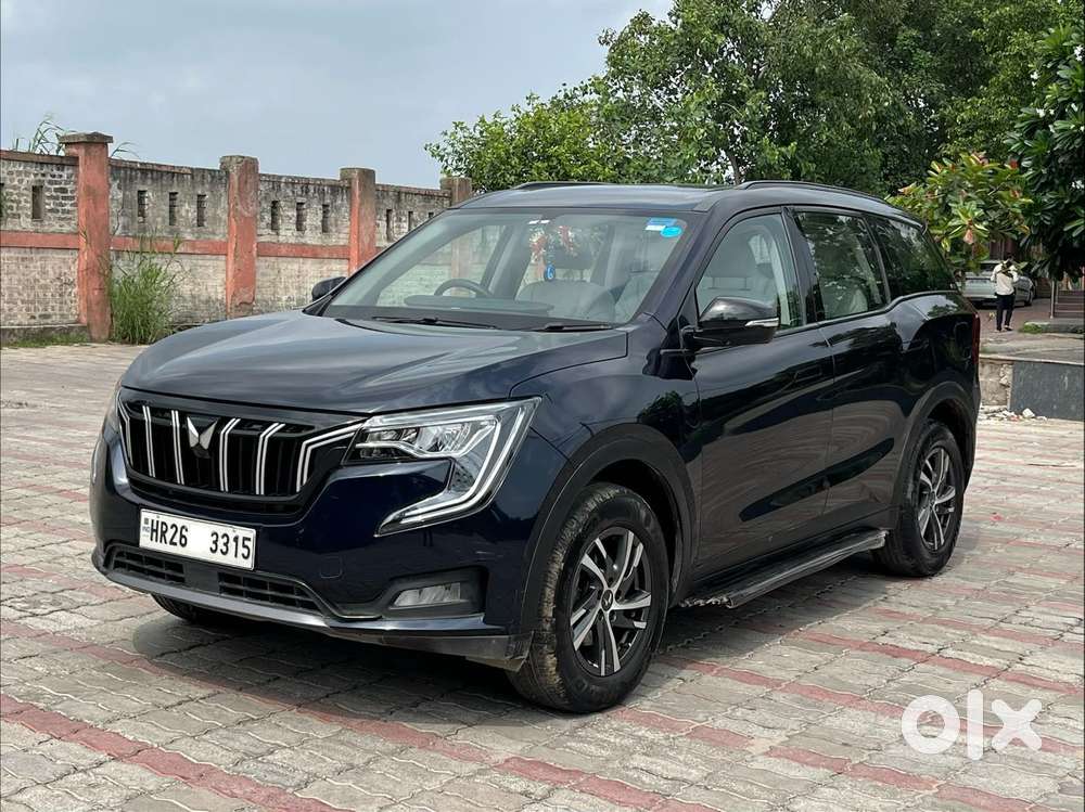 Mahindra Xuv700 Ax 5 Petrol Mt 7 Str (e), 2022, Petrol