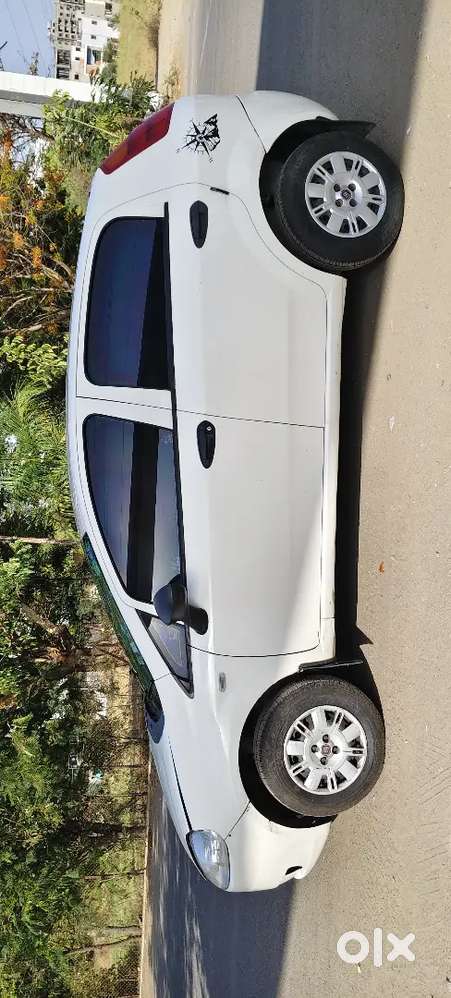 Fiat Punto 2010 Petrol 90000 Km Driven Paper Valid 2030 Petrol+cng
