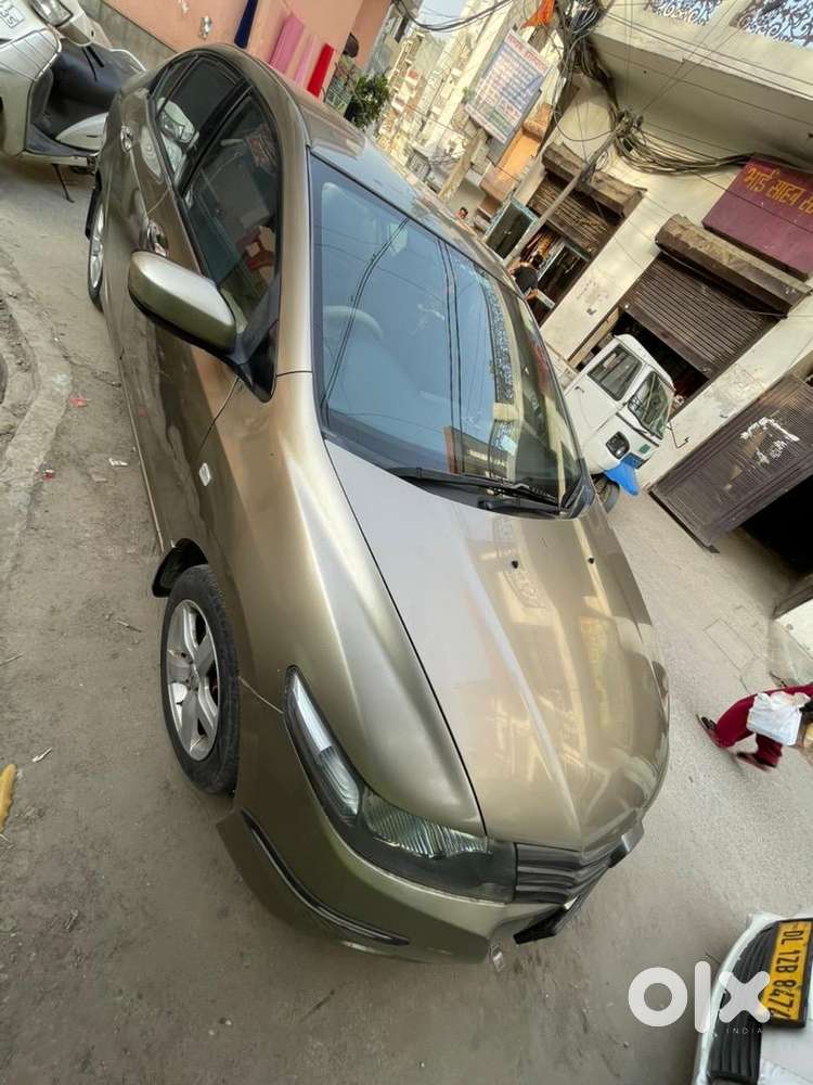 Honda City 2011 (petrol + Cng).