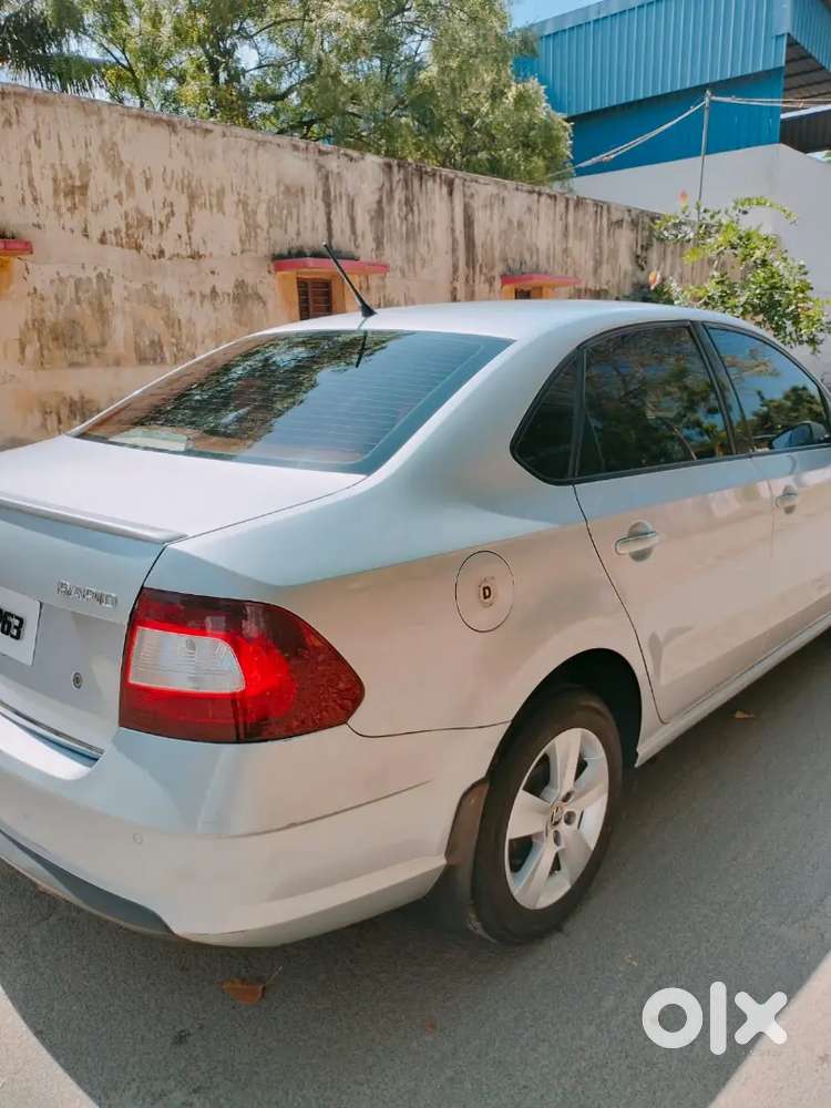 Skoda Rapid 2019 Diesel 155000 Km Driven Full Insurance