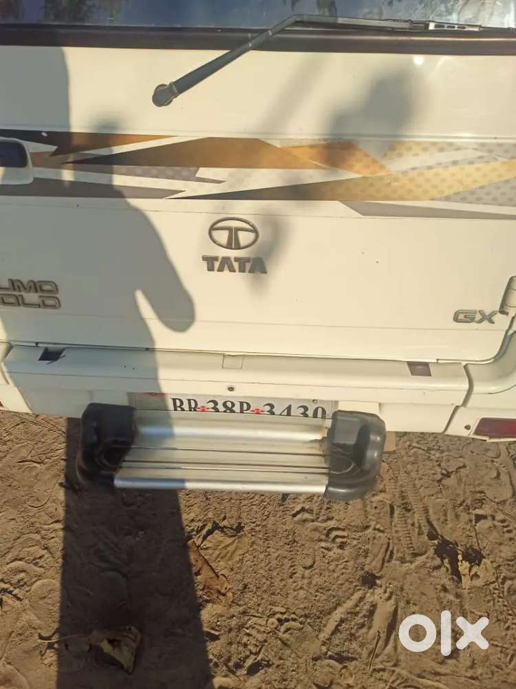 Tata Sumo Top Model Gold Petrol 140000 Km Driven