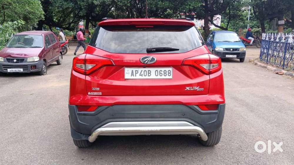 Mahindra Xuv300 W8, 2022, Petrol