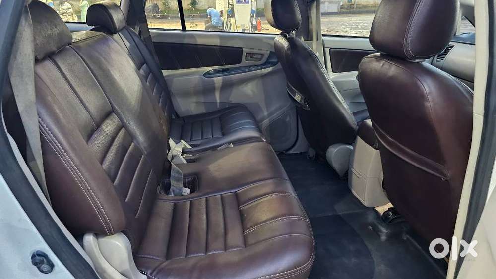 Toyota Innova 2.5 G (diesel) 8 Seater, 2013, Diesel