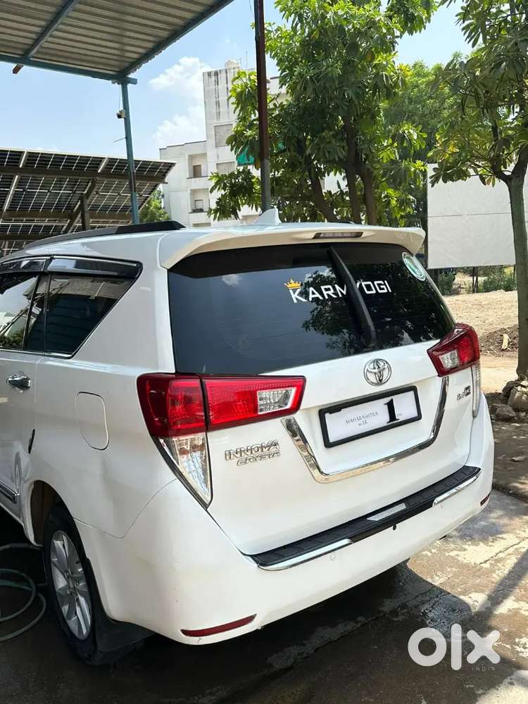 Toyota Innova Crysta