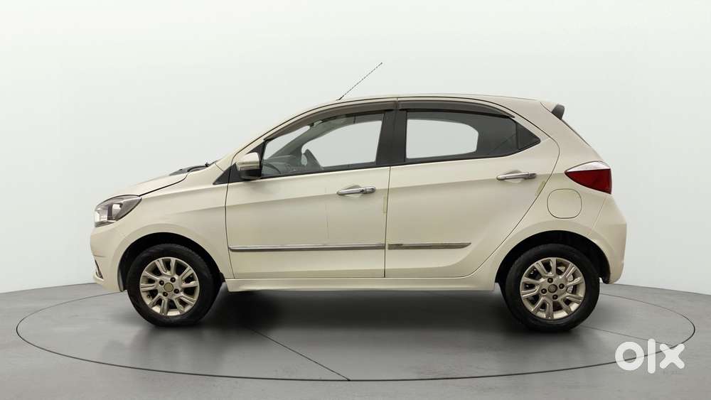 Tata Tiago 1.2 Revotron Xz, 2017, Petrol