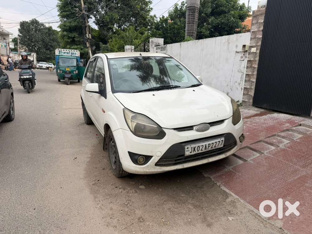 Ford Figo 1.2 Petrol Manual 2010