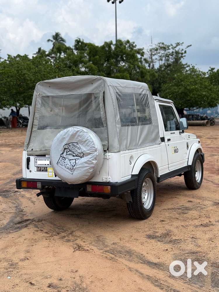 Maruti Suzuki Gypsy King St 4x4, 2015, Petrol