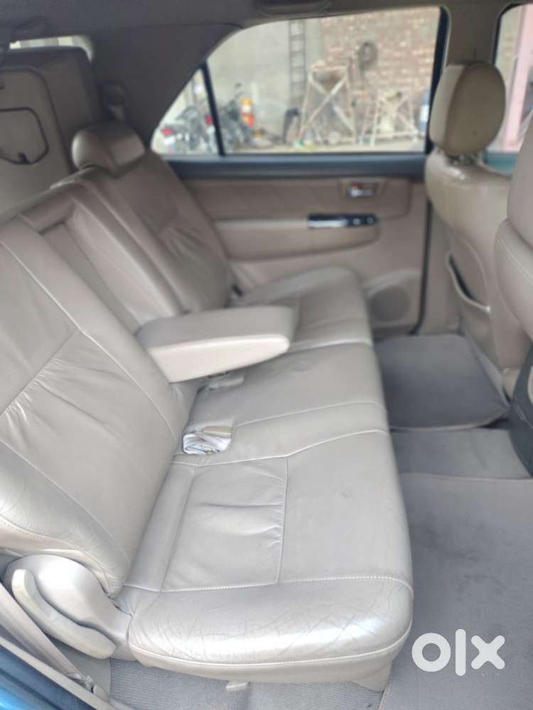 Toyota Fortuner 3.0 4x2 Mt, 2012, Diesel