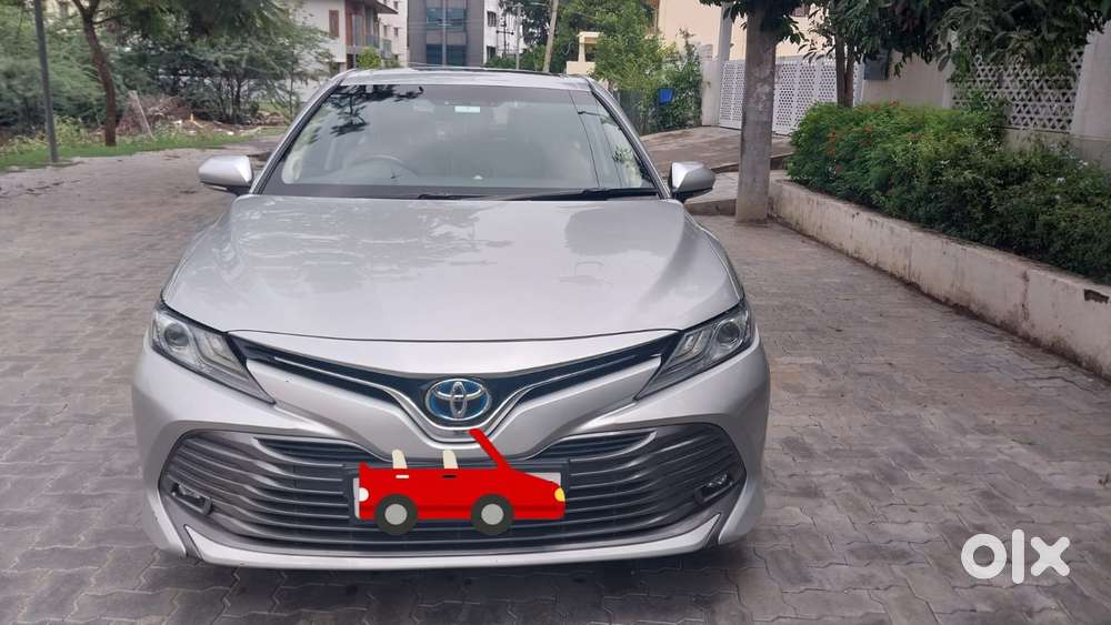 Toyota Camry Hybrid, 2019, Petrol