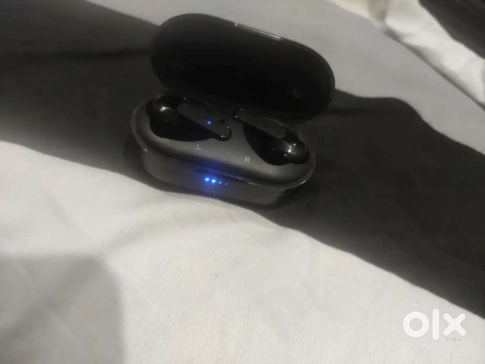 Wireless bluetooth earbud amazing quality