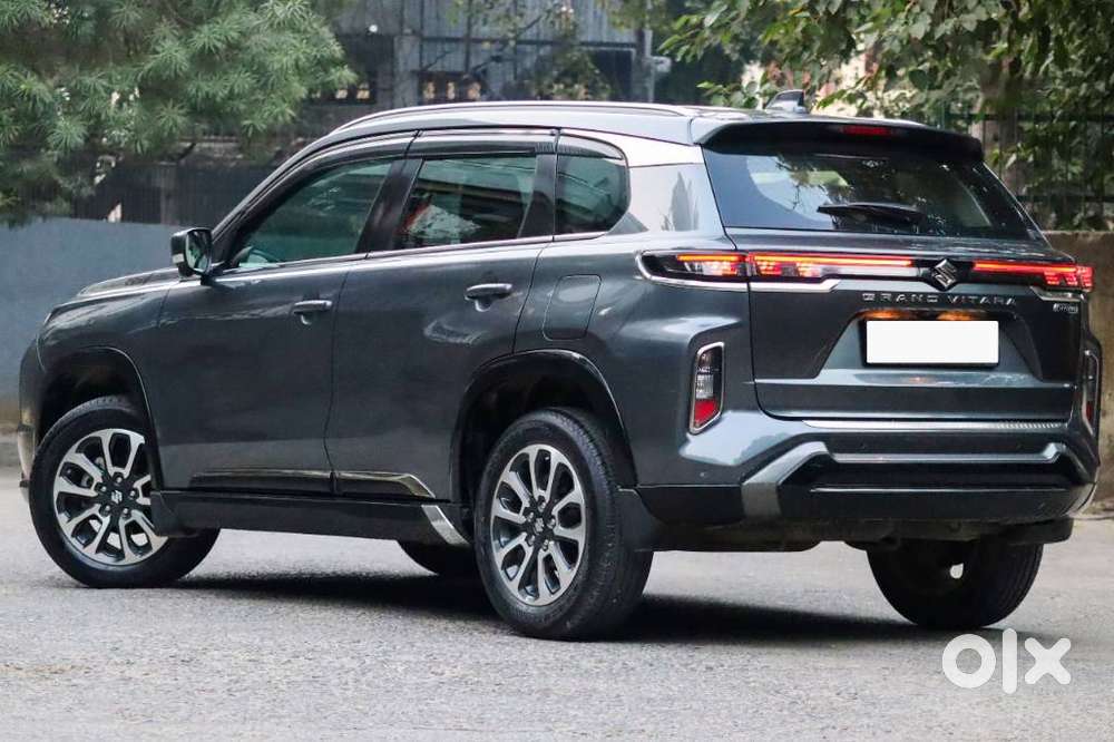Maruti Suzuki Grand Vitara 1.5 Alpha Plus Intelligent Hybrid Ecvt, 2..