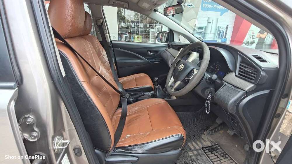 Toyota Innova Crysta 2.4 G Mt 8s, 2017, Diesel