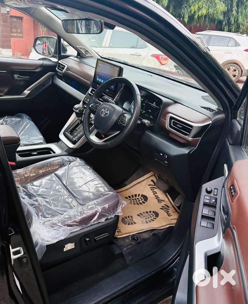 Toyota Innova Hycross 2.0 Zx Hybrid 7 Str, 2025, Electric