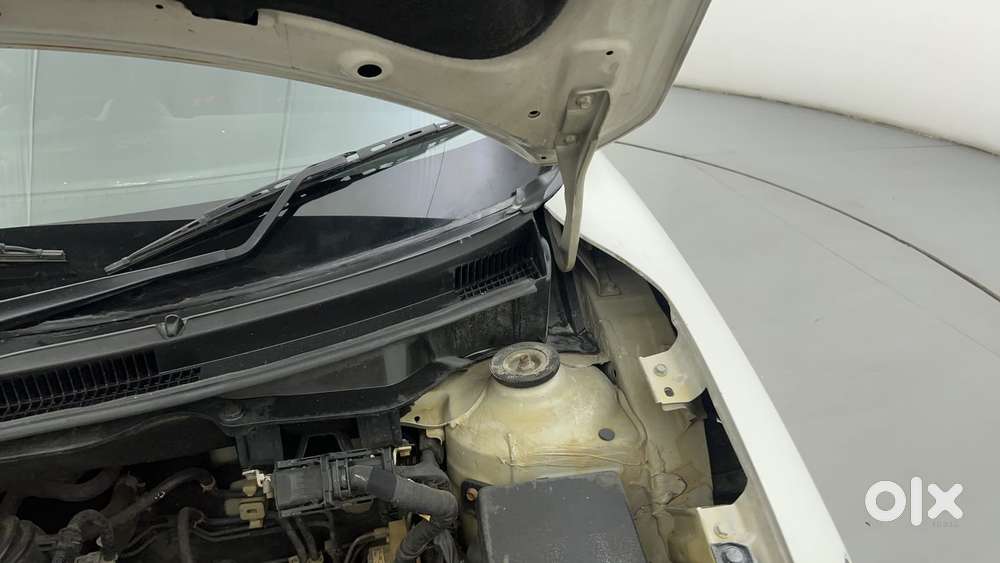 Maruti Suzuki Swift Amt Vvt Vxi, 2018, Petrol
