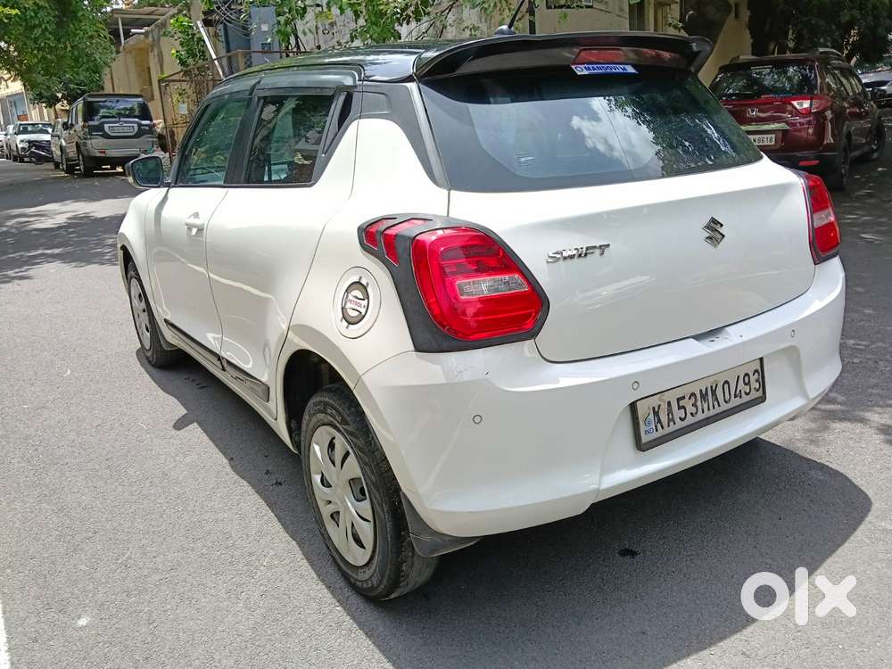 Maruti Suzuki Swift Vxi + Manual, 2022, Petrol