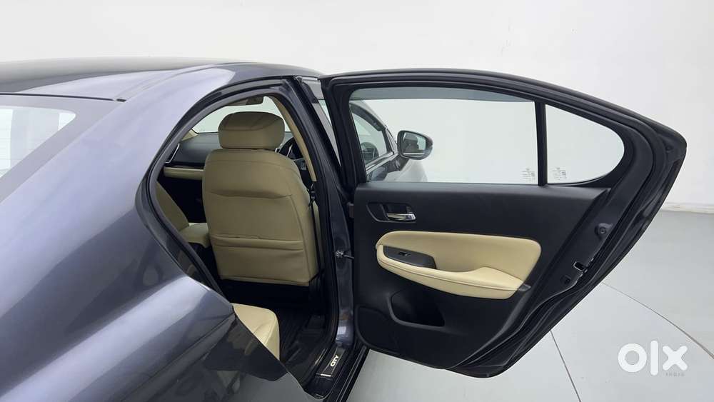 Honda City 1.5 Zx I-vtec Mt, 2023, Petrol