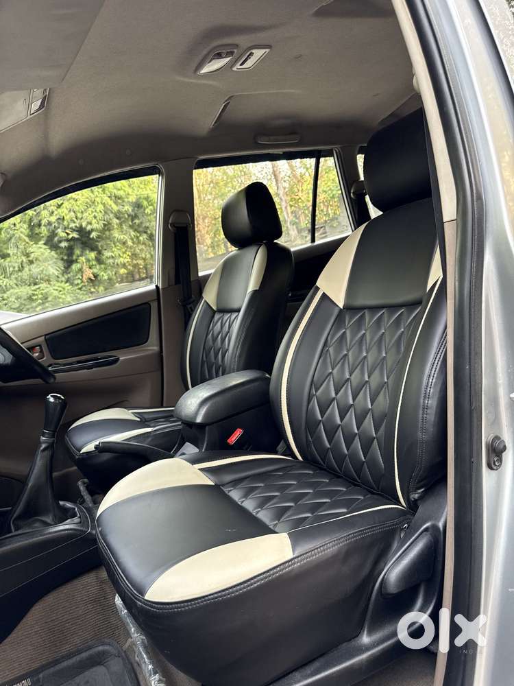 Toyota Innova 2.5 G (diesel) 8 Seater, 2016, Diesel