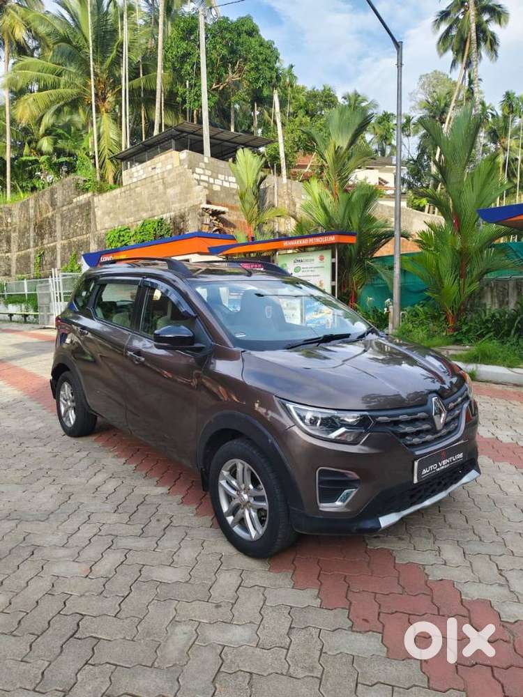 Renault Triber Rxz, 2022, Petrol